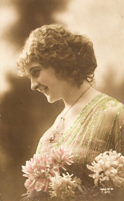 Vanha postikortti/Woman Belle Epoque tekijältä William M. Timlin