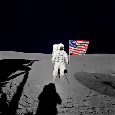 Edgar Mitchellin avaruuskävely Apollo 14 -tehtävässä tekijältä Unbekannt