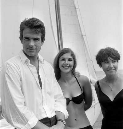 NÄYTTÄJÄ WARREN BEATTY VENICE LIDO BEACHISSA - 1965 tekijältä Unbekannt