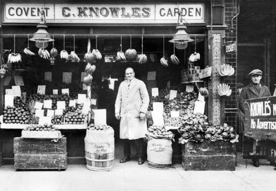 Iso-Britannia : Knowles Greengrocer