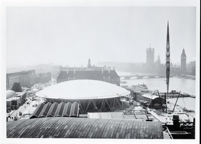 Näkymä 4. toukokuuta 1951 avattu 4. toukokuuta 1951 avattu Britannian festivaalia varten rakennettu Discovery Dome of Discovery (valkovalkoinen kuva) tekijältä Unbekannt