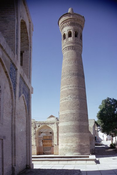 Näkymä minareetille, rakennettu vuonna 1127 (kuva) tekijältä Unbekannt