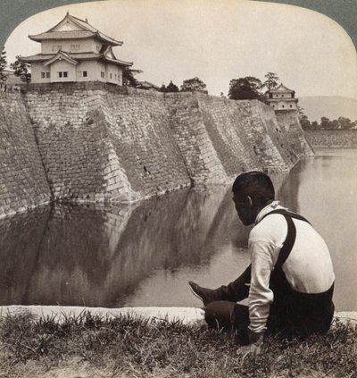 Ylpeiden shogunien feodaalinen linna Osaka, Japani, 1904 tekijältä Underwood and Underwood