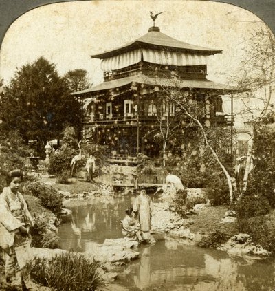 Japanilainen puutarha maailmannäyttelyssä, St Louis, Missouri, USA, 1904. tekijältä Underwood and Underwood