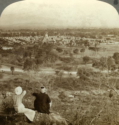 Pagodit, Mandalay, Burma, 1900-luku. tekijältä Underwood and Underwood