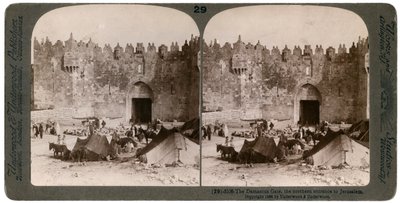 Damaskuksen portti, pohjoinen sisäänkäynti Jerusalemiin, Palestiina, 1896. tekijältä Underwood and Underwood