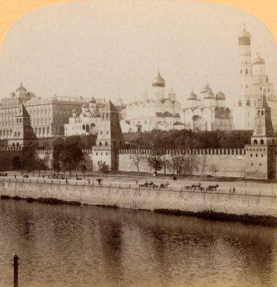 Kreml, Moskova, Venäjä - Siellä makaavat muinaiset tsaarimme nukkumassa, 1898. tekijältä Underwood and Underwood