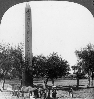 Heliopoliksen obeliski, Egypti, 1905. tekijältä Underwood and Underwood