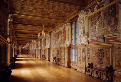 Galerie Francois I Fontainebleaun linnassa: puutöitä ja seinämaalauksia 1500-luvulla tekijältä Unknown artist