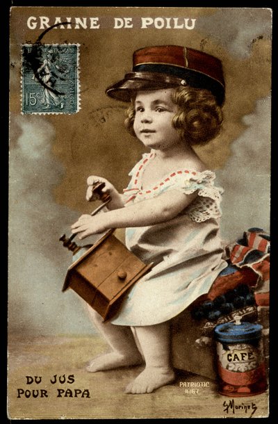 Karvainen siemen - mehua isälle: lapsi kahvia muovailemassa, postikortti, sd. 1900-luvun alku. tekijältä Unknown Artist