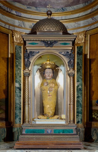 Pyhä Lapsi. Jeesus-lapsen patsas (kopio). Alkuperäinen 1400-luvulta. Santa Marian kirkko Aracoelissa, Pyhän lapsen kappeli, Rooma. tekijältä Unknown artist
