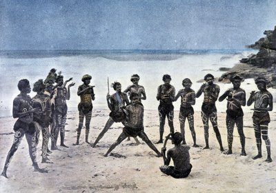 Papua tanssi rannalla Takapunan kylän (Uusi-Guinea) vieressä. tekijältä Unknown artist