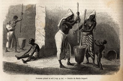 Arkielämän kohtaus: naiset jyskyttävät hirssiä Sekoussa (Niger), lasten ympäröimänä. Kaiverrus havainnollistamaan luutnantti (laivasto) M.Magen matkaa Länsi-Sudaniin vuosina 1863-1866, julkaistu "Le tour du monde, nouveau journal des voyages" -lehdessä, oh tekijältä Unknown artist