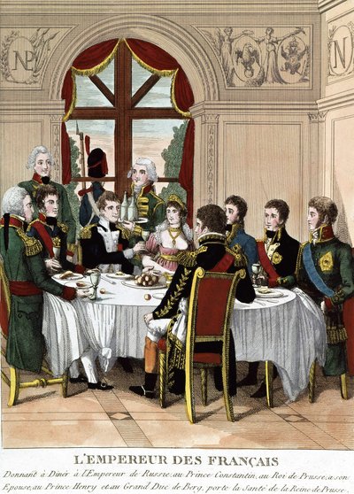 Ranskan keisari Napoleon I Tilssitissä vastaanottaa Venäjän keisarin, Preussin kuninkaan prinssi Konstantinuksen, hänen vaimonsa prinssi Henrikin ja Bertin suurherttua, sanoo maljan Preussin kuningattaren terveydeksi. Kaiverrus 1800-luvun alusta tekijältä Unknown artist