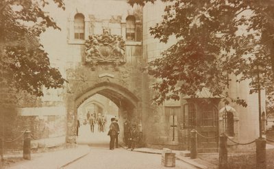 Keskimmäinen torni, noin 1903 (postikortti). tekijältä Unknown Artist