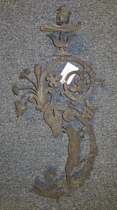 Kynttilän kiinnike tekijältä Unknown artist
