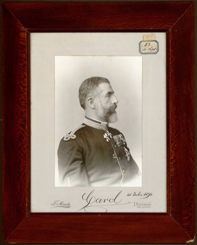 Carol Ier ou Charles Ier - Muotokuva Romanian kuninkaan Carol I:stä (1839-1914), Anonyymi. Hopeinen gelatiinivalokuvaus tekijältä Unknown artist