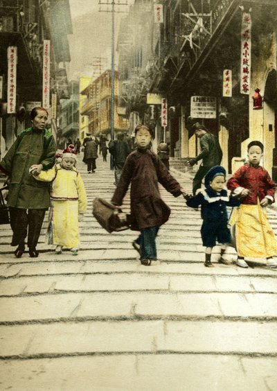 Lapset Pottinger Streetillä Hongkongissa vuonna 1890. Kiina tekijältä Unknown artist