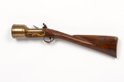 Flintlock-käsilaasti n. 1760-1770 (laasti, käsi, piikivi) tekijältä Unknown artist