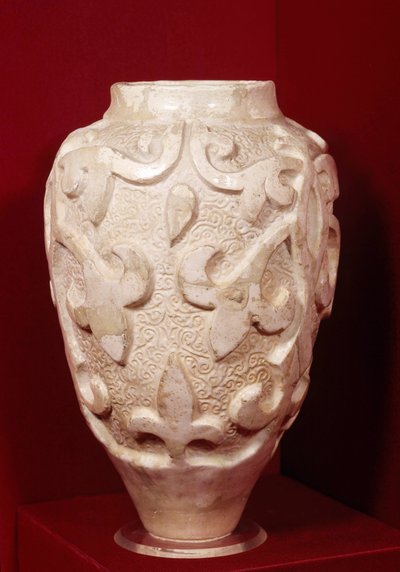 Itämainen antiikki: terrakottamaljakko. 1200-luvun Pariisi, musee du louvre tekijältä Unknown artist