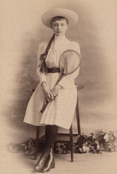 Itävallan arkkiherttuatar Elisabeth Marie Henriette Stephanie Gisela (2. syyskuuta 1883 - 16. maaliskuuta 1963) (kuva) (kuva) tekijältä Unknown photographer