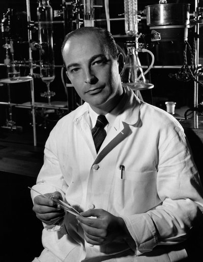 Arthur Kornberg (s/w-kuva) tekijältä Unknown photographer