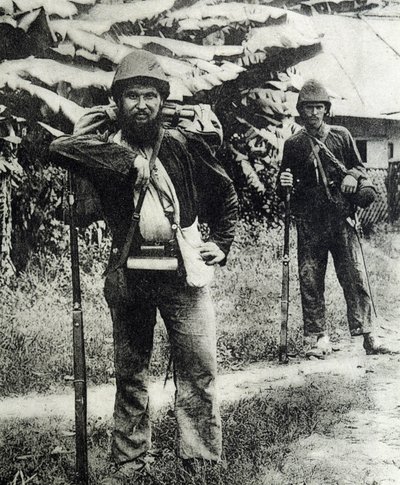 Tonkin-kampanjan sankari tekijältä Unknown photographer