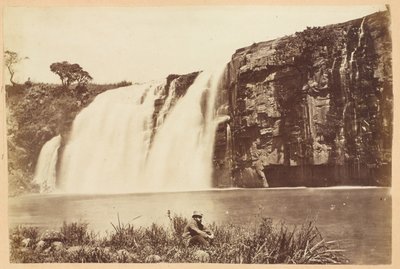Lower Umgeni Falls, Natalin maakunta, Etelä-Afrikka, noin 1882 tekijältä Unknown