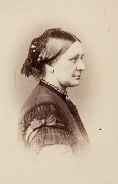Clara Schumannin muotokuva tekijältä Unknown photographer