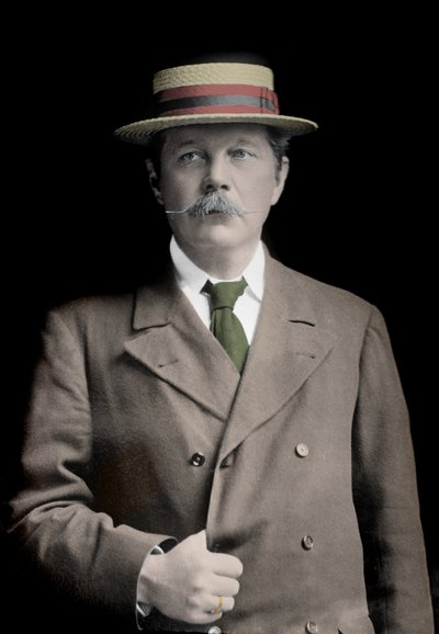 Muotokuva Sir Arthur Conan Doylesta (1859-1930), englantilaisesta kirjailijasta, "Sherlock Holmesin" hahmon luojasta. tekijältä Unknown photographer
