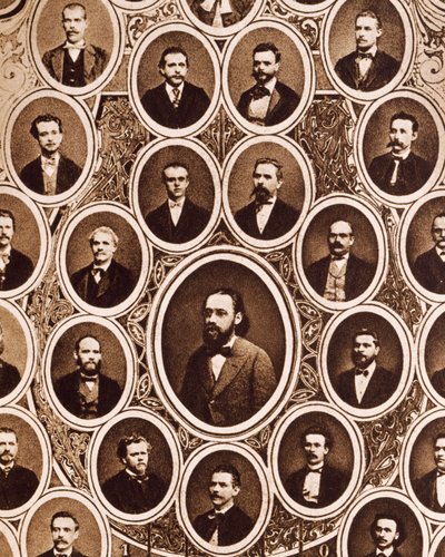 Prahan väliaikaisen teatterin orkesterin jäsenten muotokuvia, mukana Antonin Dvorak ja Bedrich Smetana. tekijältä Unknown photographer