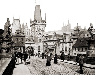 Praha. Kaarlensilta ja vanhankaupungin torni. noin 1890. tekijältä Unknown photographer