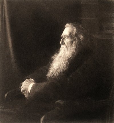 Englantilaista taidekriitikkoa John Ruskinia esittävän valokuvan jäljennös. tekijältä Unknown photographer