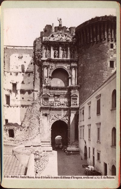 Castel Nuovon riemukaari, Napoli, n. 1880 (valokuva). tekijältä Unknown photographer