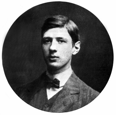 nuori Charles De Gaulle (1890-1970) opiskelijana vuonna 1909. tekijältä Unknown photographer