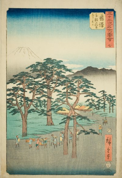 Fujisawa: Fuji-vuori vasemmalla Nankin mäntylehdosta (Fujisawa, Nanki no Matsubara hidari no Fuji), nro. 7 sarjasta "Famous Sights of the Fifty-three Station (Gojusan tsugi meisho zue)", joka tunnetaan myös nimellä Vertical Tokaido tekijältä Utagawa Hiroshige