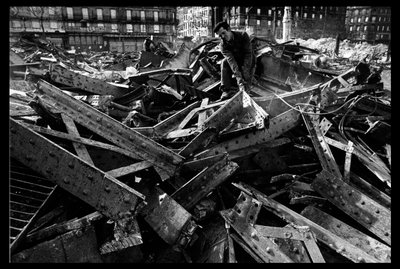 Pariisin keskustorin purku elokuussa 1971 (b/w kuva) tekijältä Victor Baltard