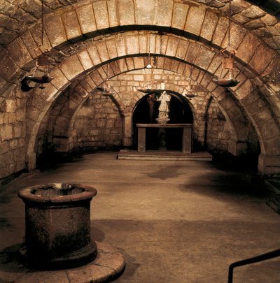Pyhän Antolinin krypta, Palencian katedraali, Espanja, 700-luku (kuva) tekijältä Visigothic