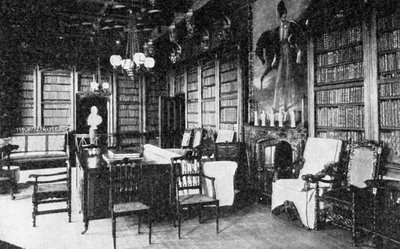 "The Library, Abbotswood", 1923. tekijältä WA Mansell and Co