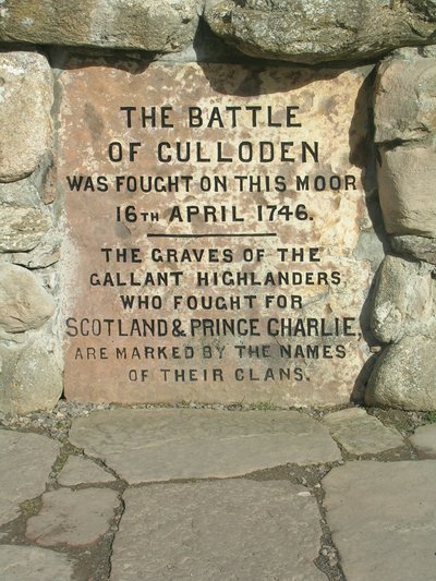 Culloden Moorin taistelukentän muistomerkki, 2000-luvun alku (kuva) tekijältä John Ward Dunsmore