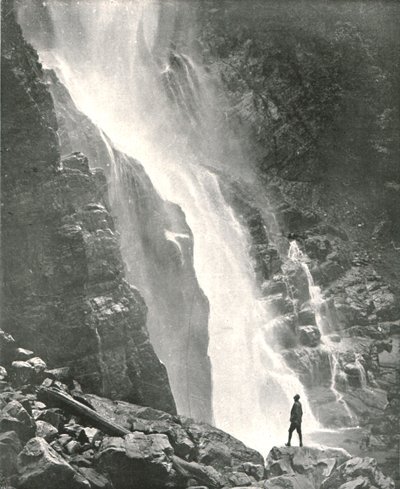 Vesiputous kukkulan alueella, Dehra Dun, Intia, 1895. tekijältä W and S Ltd