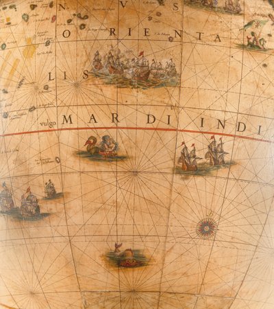 Suuri pari kirjaston maapalloa, maanpäällinen 1645/48, taivaallinen n. 1630 jälkeen tekijältä Willem Blaeu