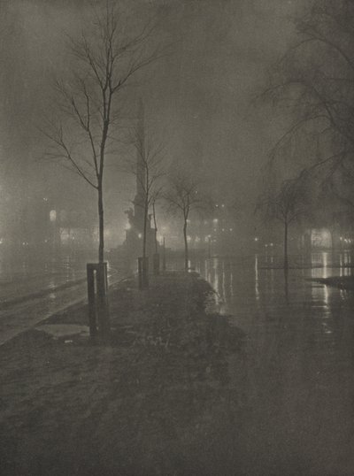 Märkä yö, Columbus Circle, New York, n.1925 (kuva) tekijältä William A. Fraser