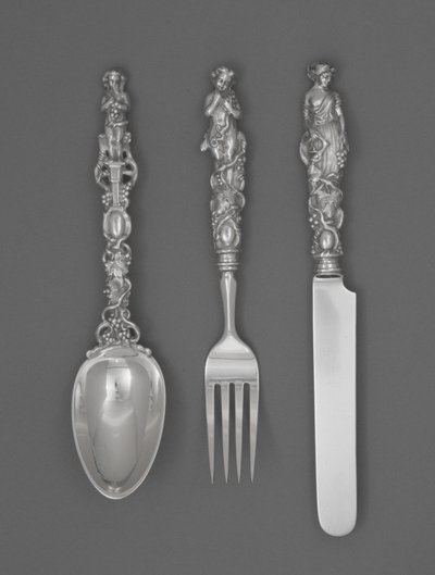 Lasten ruokailuvälinesarja (veitsi, haarukka ja lusikka), n. 1865-1874 (hopea) tekijältä William Bogert