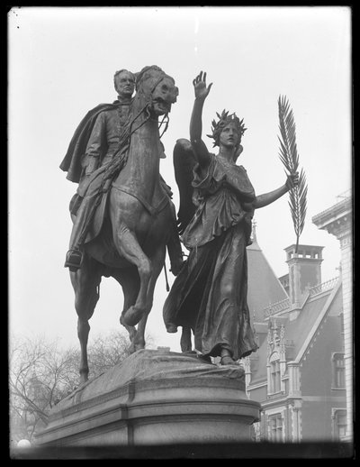 William Tecumseh Shermanin patsas 59th Streetillä ja Fifth Avenuella, New York City, n. 1913 tekijältä William Davis Hassler