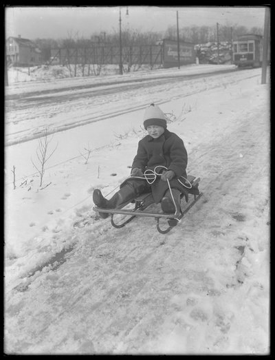 William Gray Hassler uudella rekillään, n. 1912 tekijältä William Davis Hassler