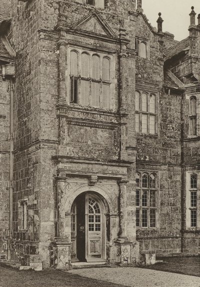Doorway, The South Doorway, Wakehurst Place, Sussex (m/w kuva) tekijältä William Galsworthy Davie