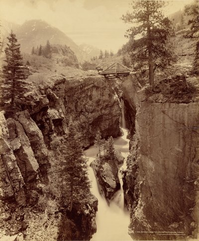 Silta Uncompahgren yli lähellä Ourayta tekijältä William Henry Jackson