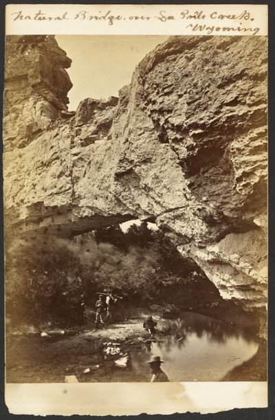 [Natural Bridge ylhäältä, La Prêle Canyon, Wyoming] tekijältä William Henry Jackson