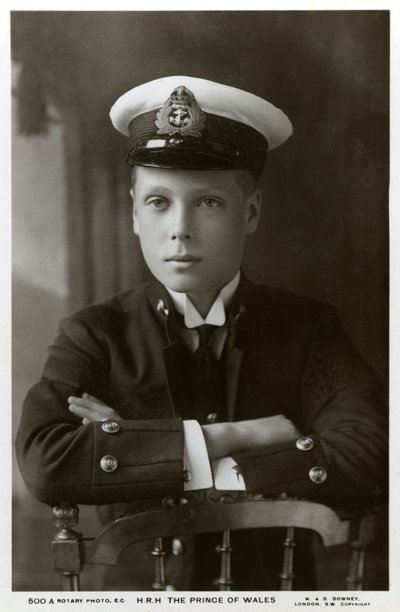 Walesin prinssi merivoimien univormussa, vuodelta 1910. tekijältä William and Daniel Downey